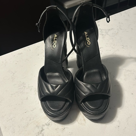 Aldo Pillow walk heels black 7.5 - Picture 1 of 4